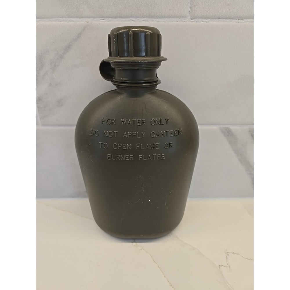 US Army Military 1 QUART Hard Plastic  1QT‎ CANTEEN